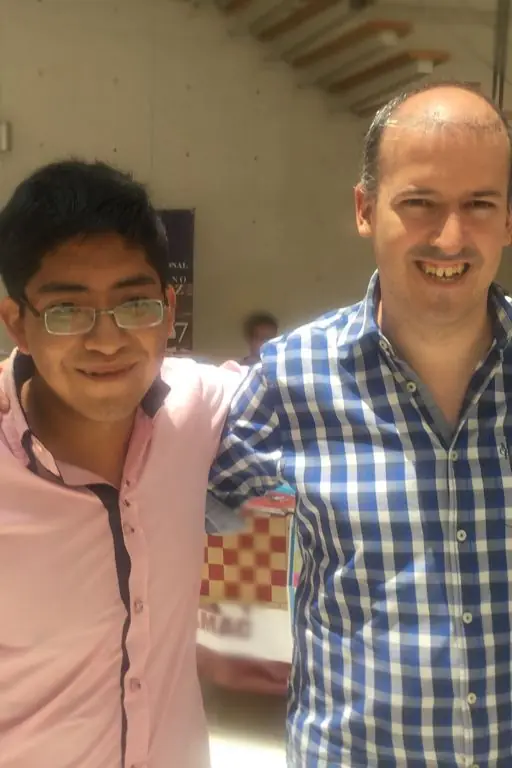 Roman Bedolla con David Martínez